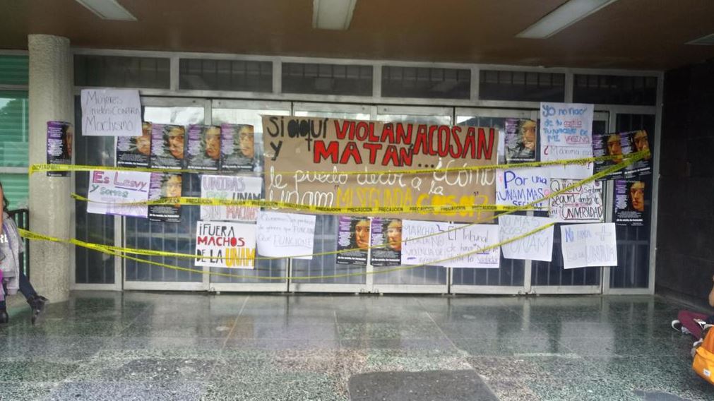 Estudiantes de la UNAM se manifiestan contra el acoso y abuso sexual