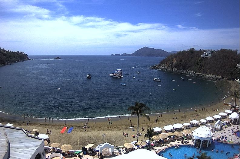 Reportan 80% de ocupación hotelera en playas de Colima