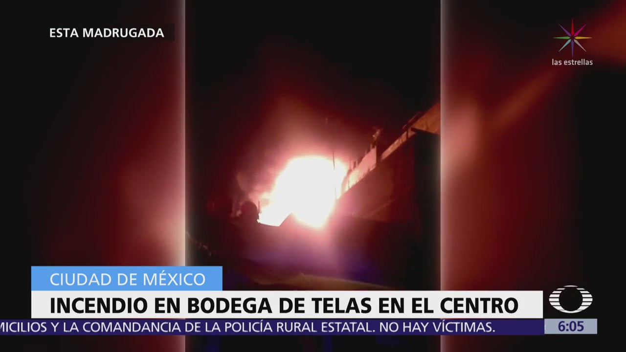 Se incendia bodega de telas en la colonia Centro, CDMX