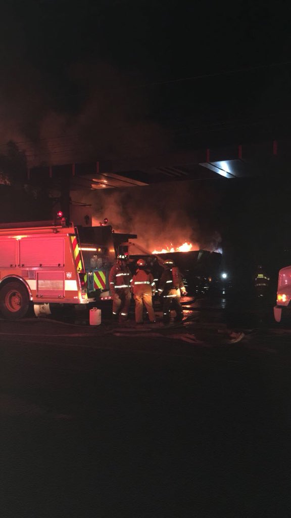 Se incendia Parque Industrial Bernardo Quintana, en Querétaro