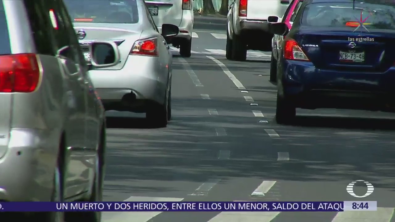 Señales viales sobre Paseo de la Reforma provocan confusión entre automovilistas