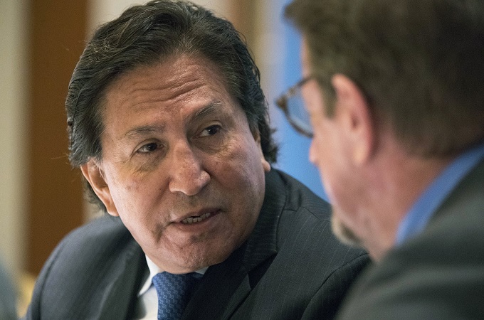 Tribunal peruano congela cuentas bancarias del expresidente Toledo
