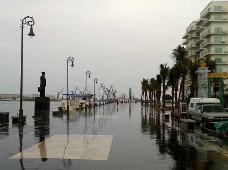 Lluvia y viento del norte afecta la zona costera de Veracruz