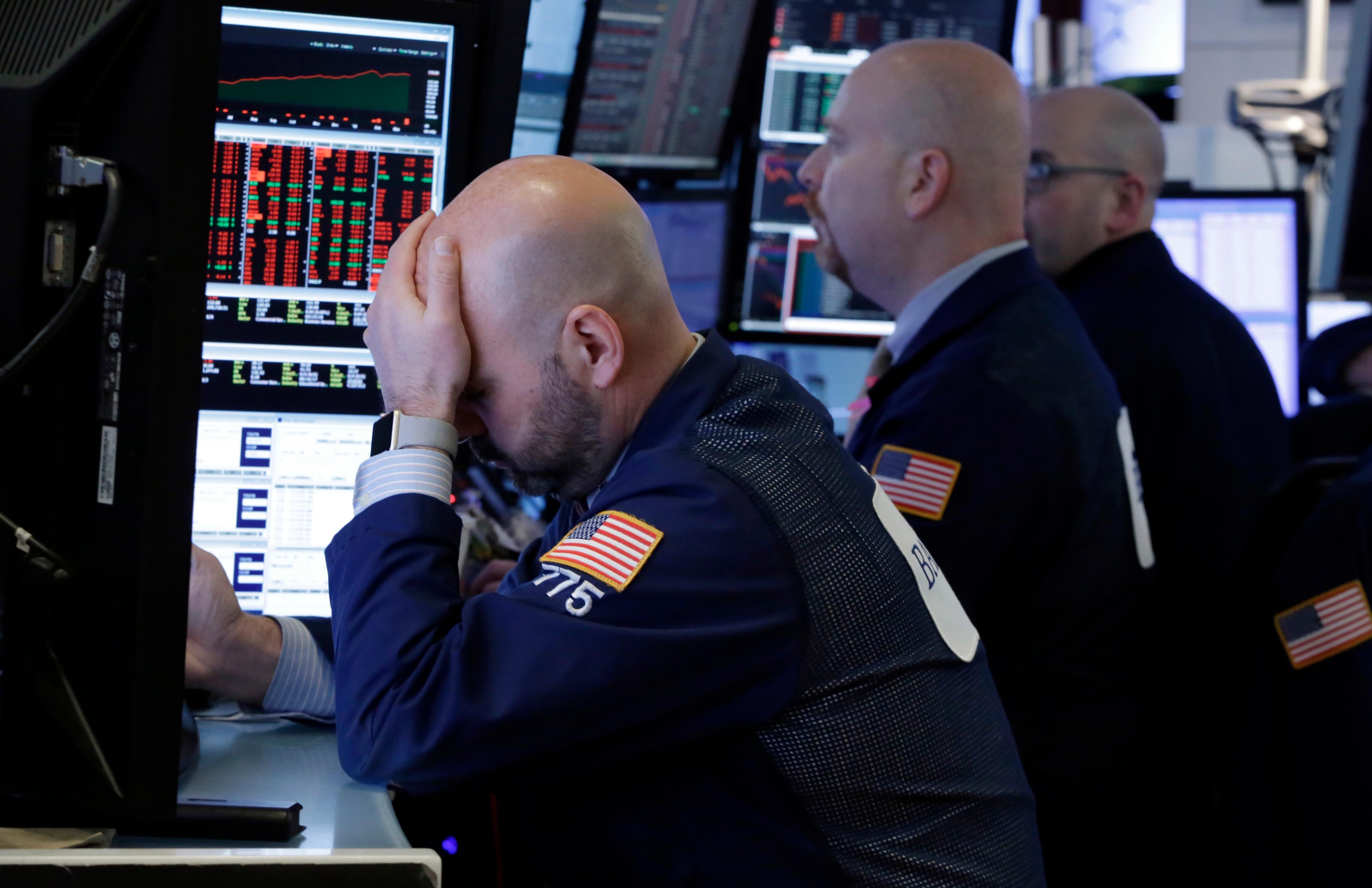 Wall Street sufre su mayor caída diaria; Dow Jones retrocede