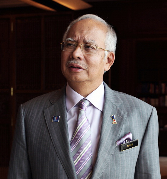 Malasia disuelve el Parlamento para convocar elecciones generales