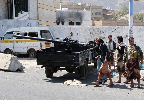 Rebeldes yemeníes lanzaron varios misiles contra Ministerio Saudita de Defensa