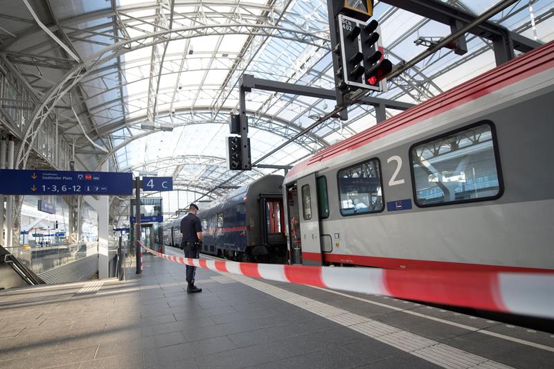 Choque de trenes deja al menos 54 heridos, en Austria