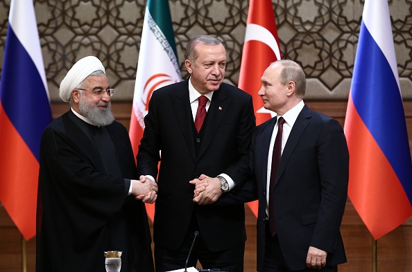 Rusia, Turquía e Irán prometen luchar juntos contra terroristas en Siria