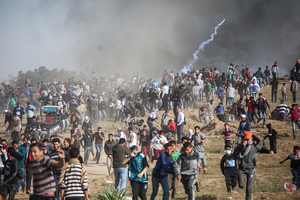 Palestinos reanudan la Gran Marcha del Retorno en Gaza; hay siete muertos