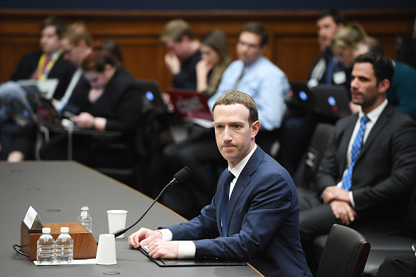 Universidad de Cambridge se defiende de las acusaciones de Mark Zuckerberg