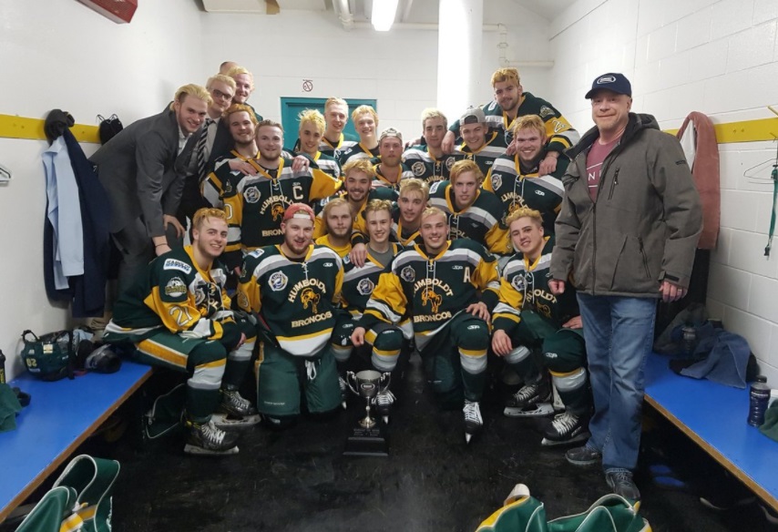 Trudeau expresa condolencias por muerte de 14 integrantes de equipo hockey