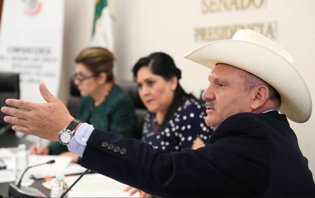 Alcalde de Choix, Sinaloa, comparece ante el Senado por desacato a la CNDH