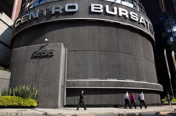 Bolsa mexicana gana en apertura en sus primeras operaciones