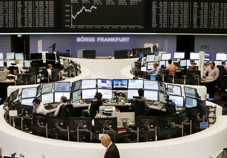 Bolsas europeas abren con resultados mixtos