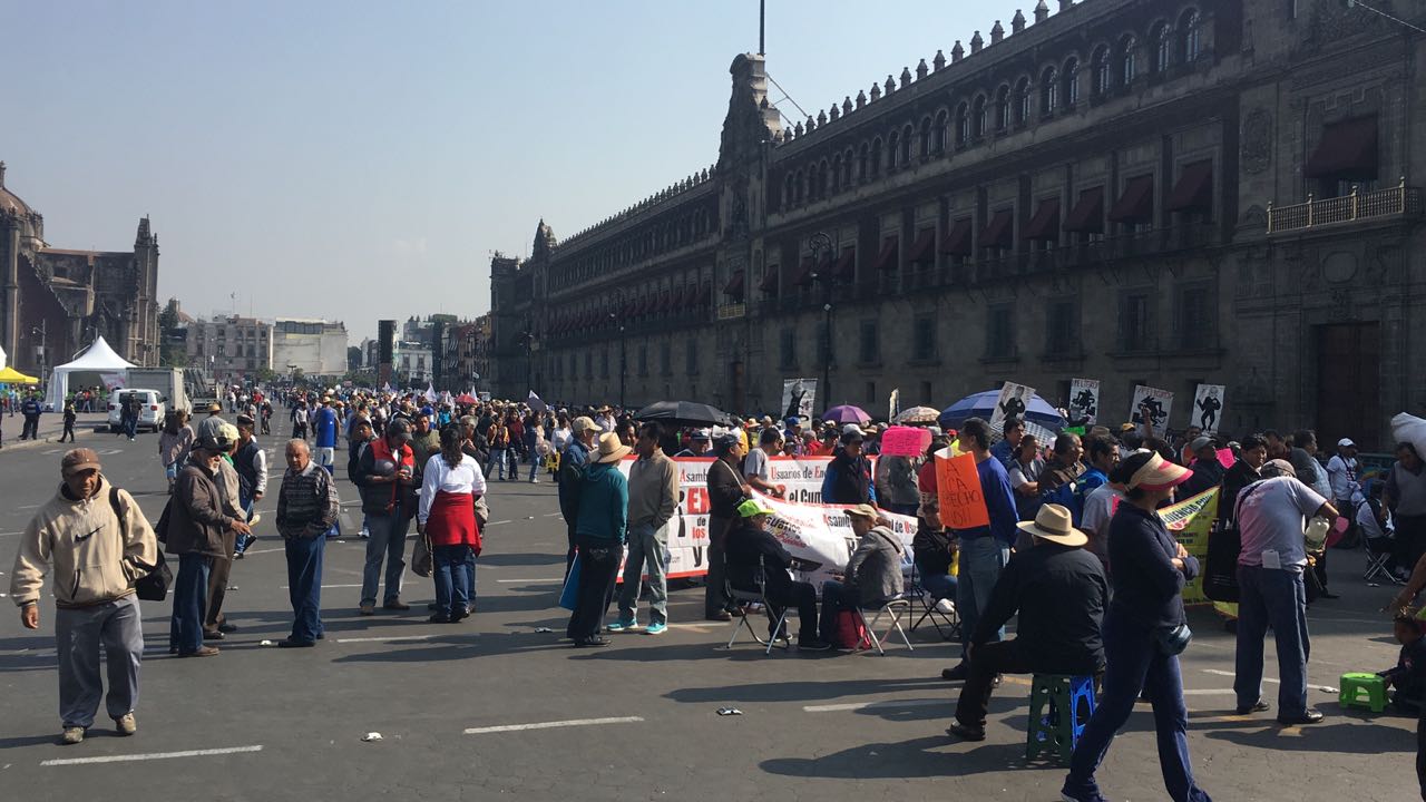 Cierran circuito vial del Zócalo CDMX por concentración de manifestantes