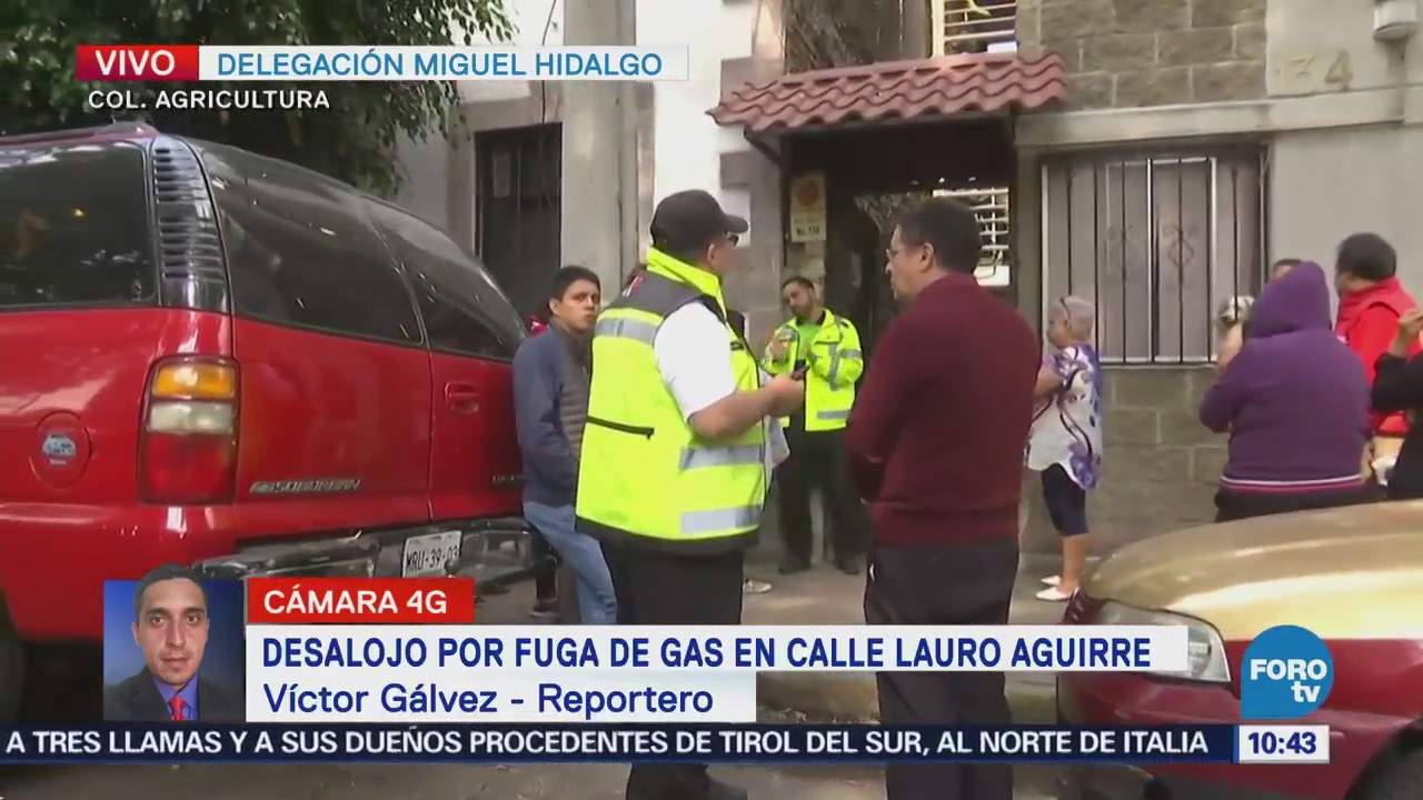 Desalojo por fuga de gas en calle Lauro Aguirre, CDMX
