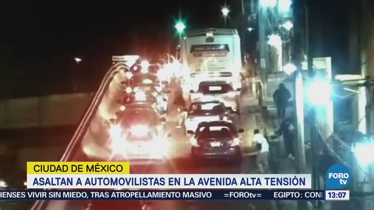 Difunden video de asalto contra automovilistas en Alta Tensión, CDMX