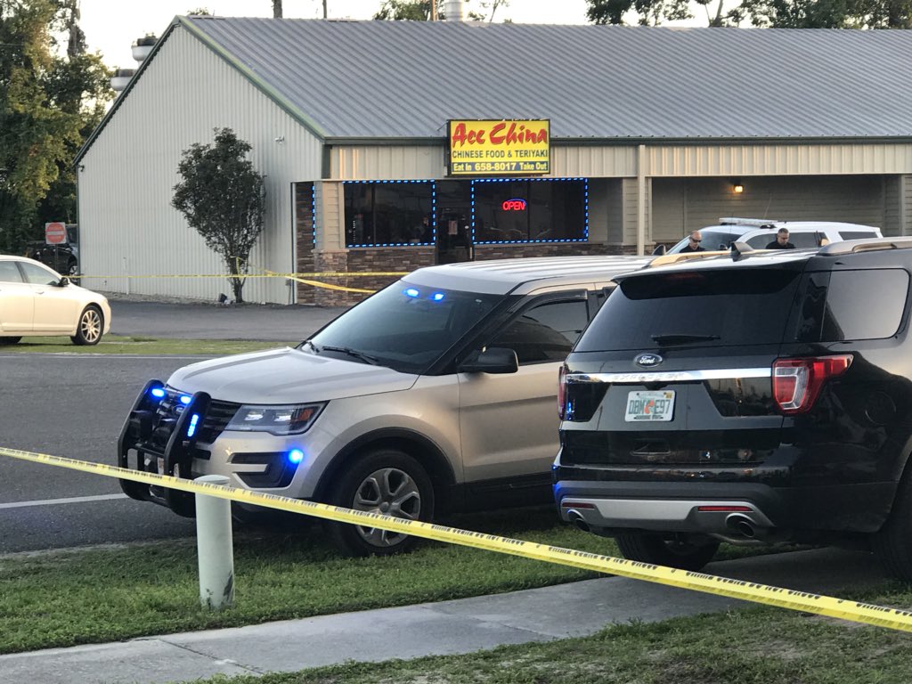 Dos policías mueren tras ser atacados a tiros en Florida