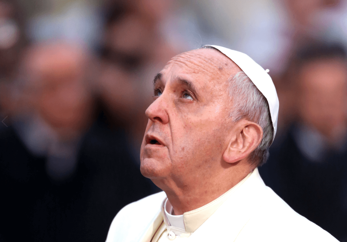 El papa defiende a pobres e inmigrantes en tercera exhortación apostólica