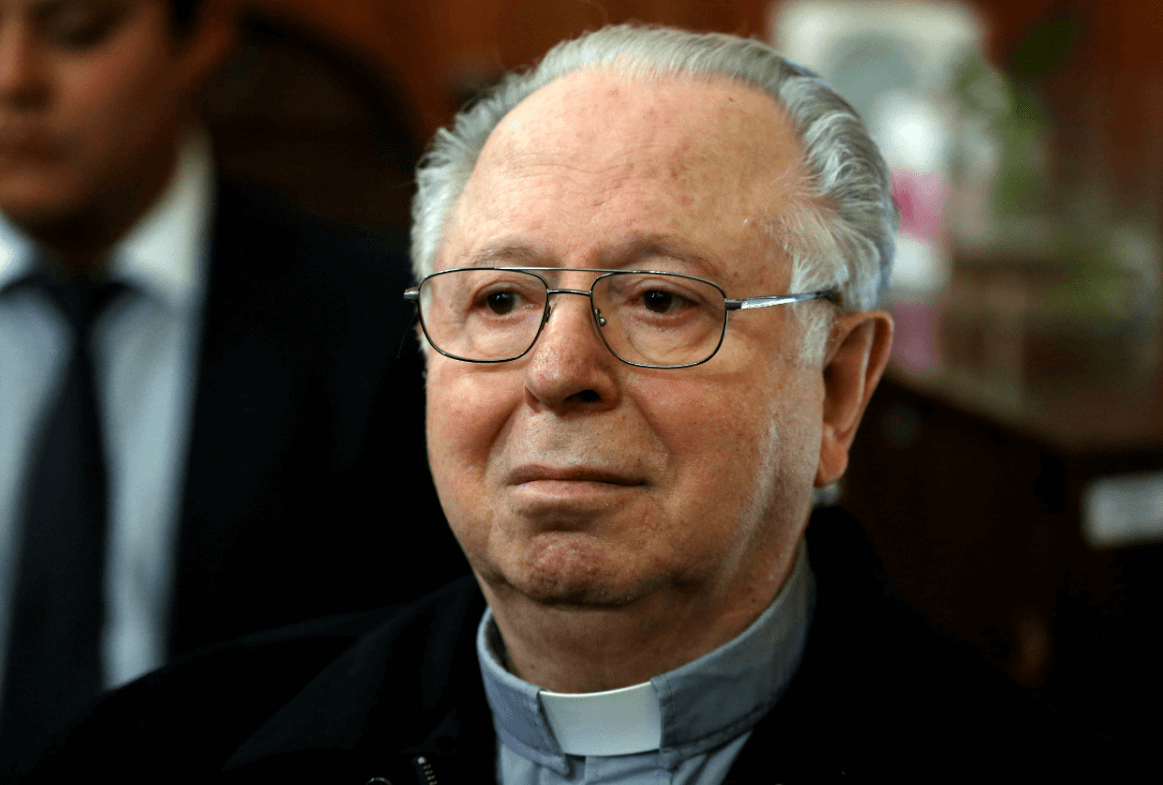 Víctimas de cura chileno se reunirán con el papa