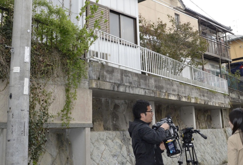 Hombre japonés mantiene enjaulado 20 años a su hijo por enfermedad mental