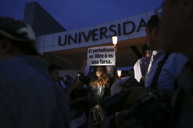 Universitarios de Nicaragua llaman a sus líderes a ocupar mesa de diálogo
