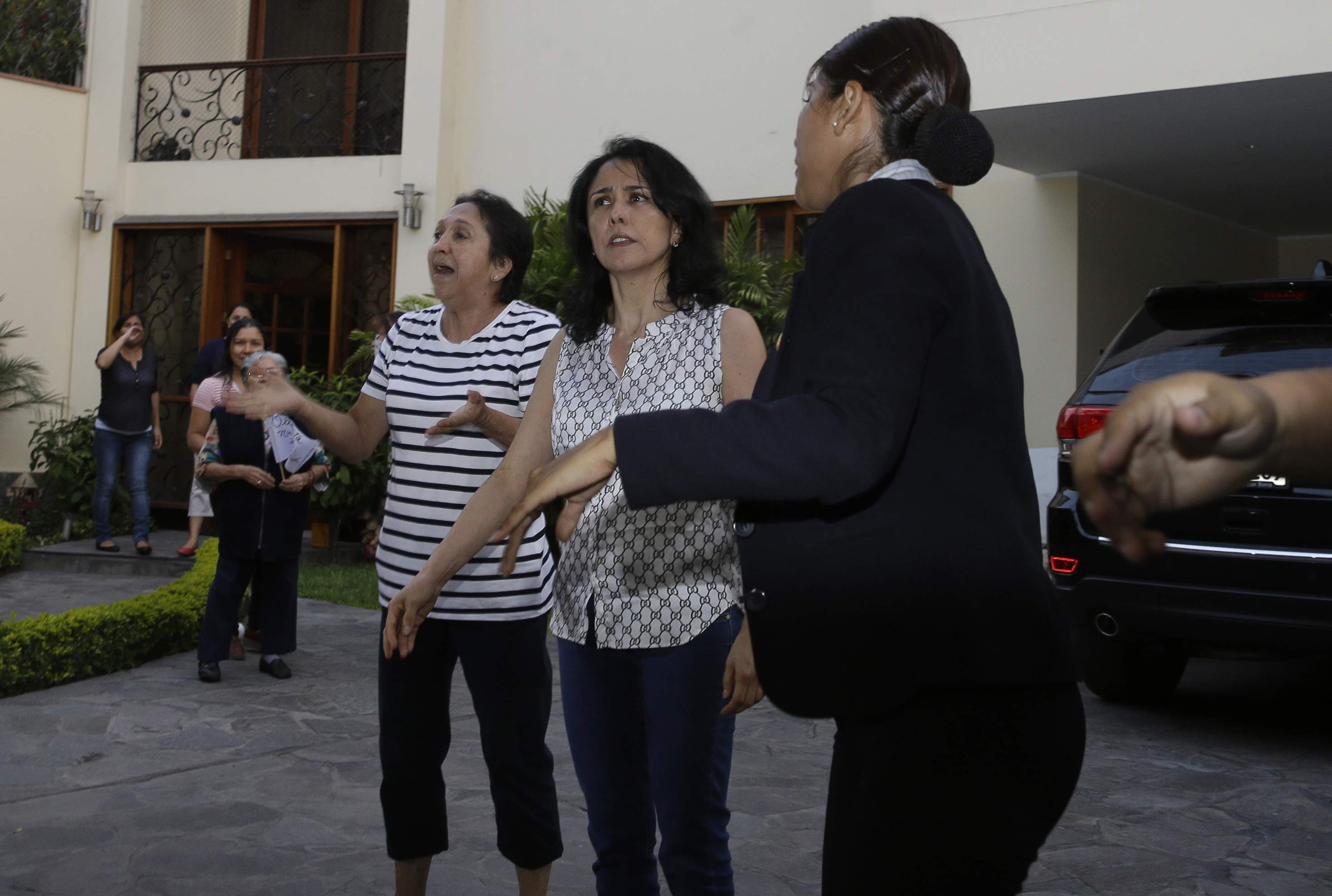 Expresidente Humala y su esposa salen cárcel Perú