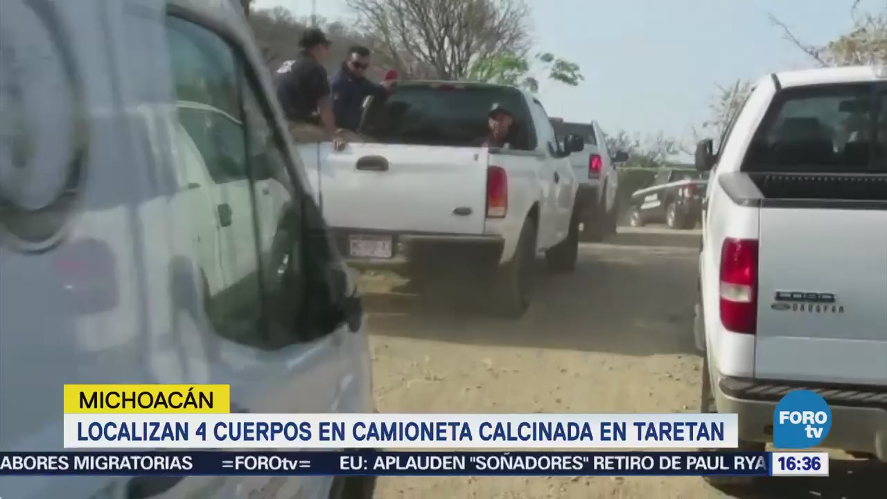 Hallan cuatro cuerpos en un vehículo en Michoacán
