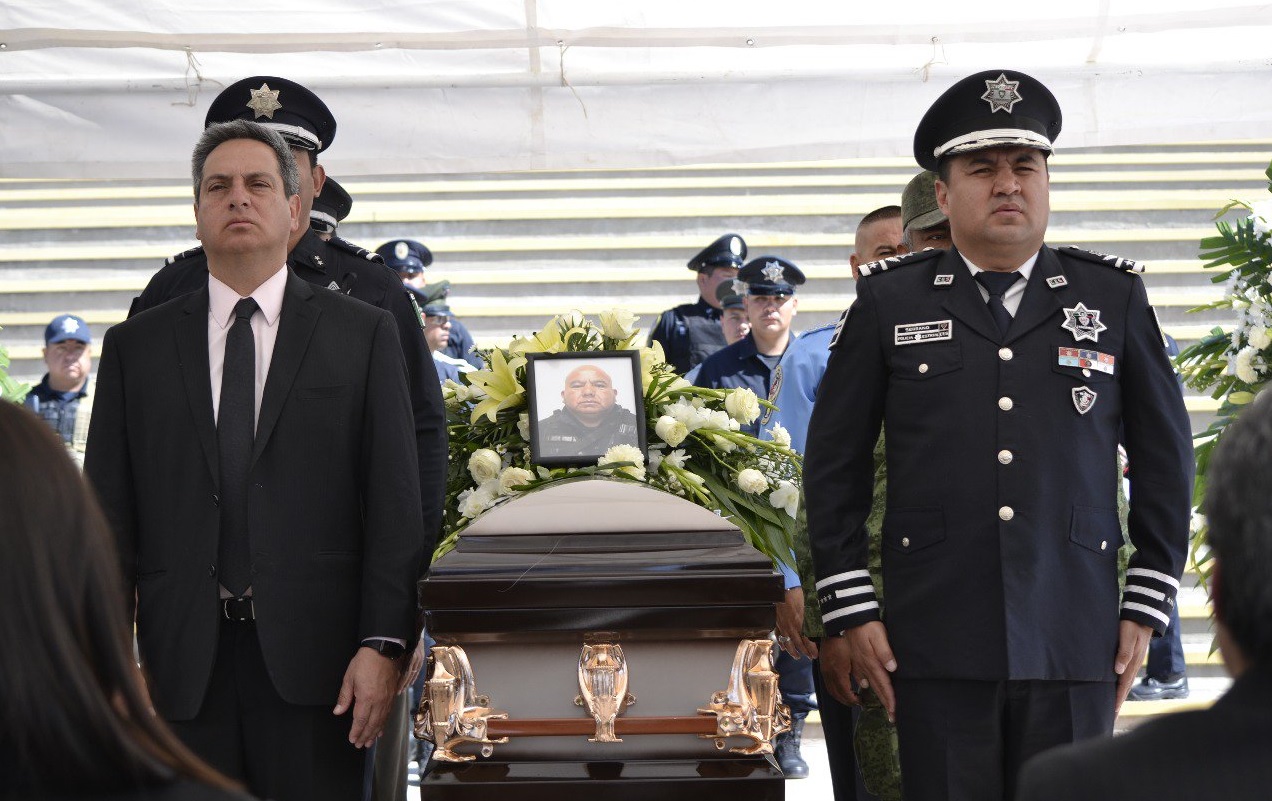 Rinden honores a policías caídos el fin de semana en Chihuahua