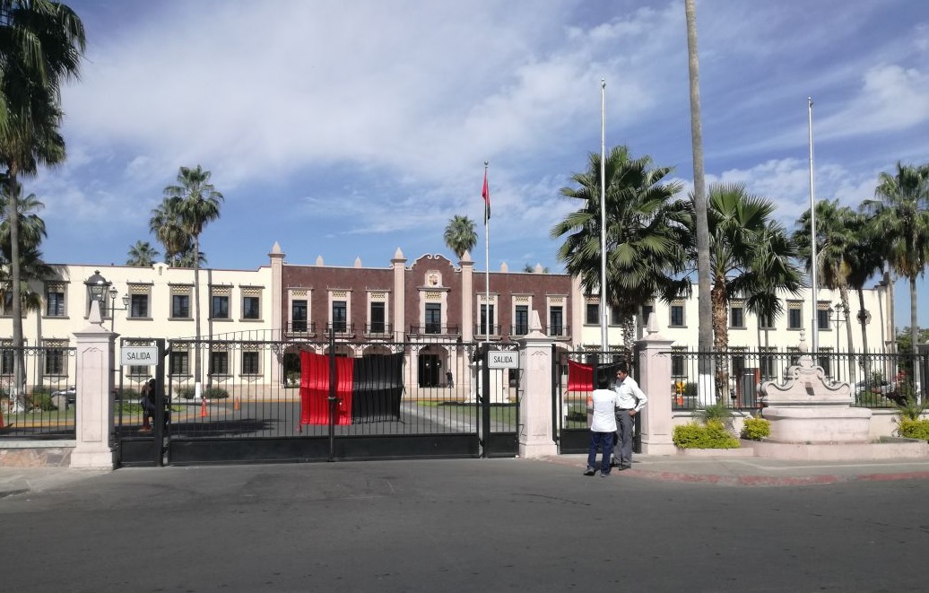 Estalla huelga en la Universidad de Sonora; autoridades la declaran inexistente