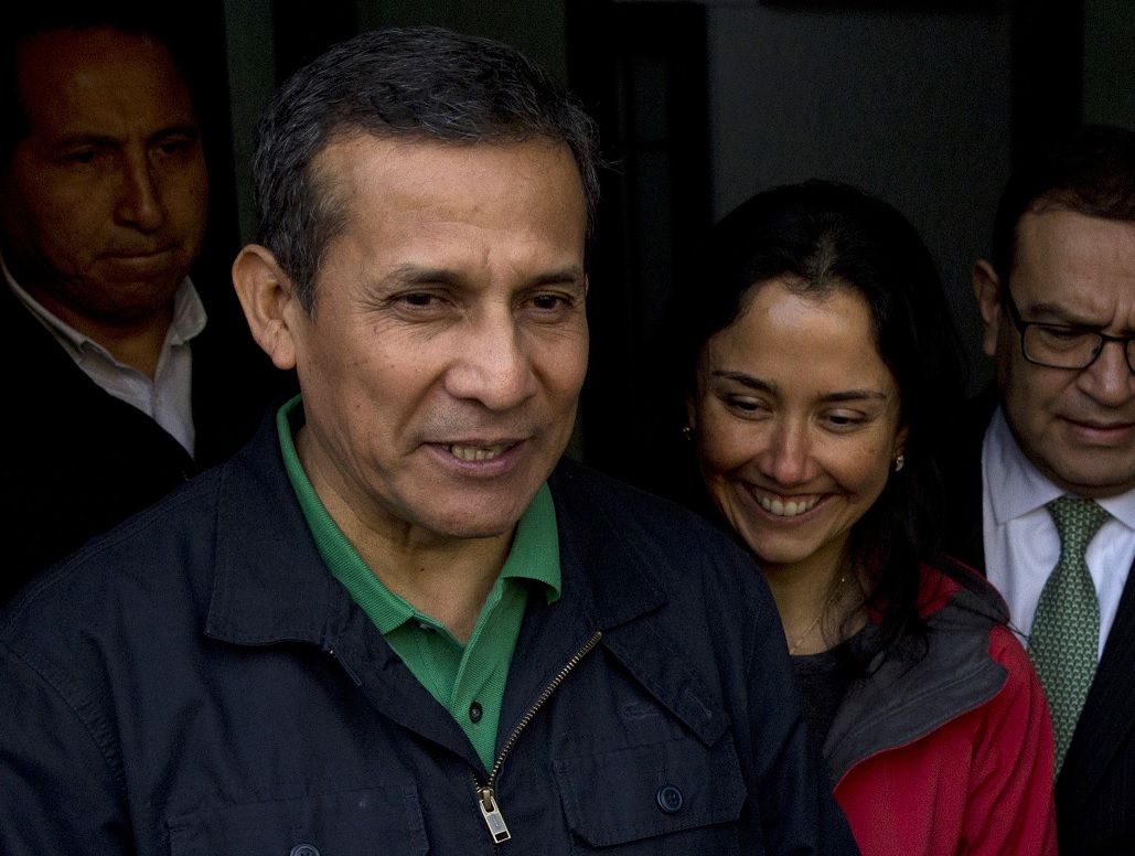 Liberación de Ollanta Humala y su esposa divide a Perú