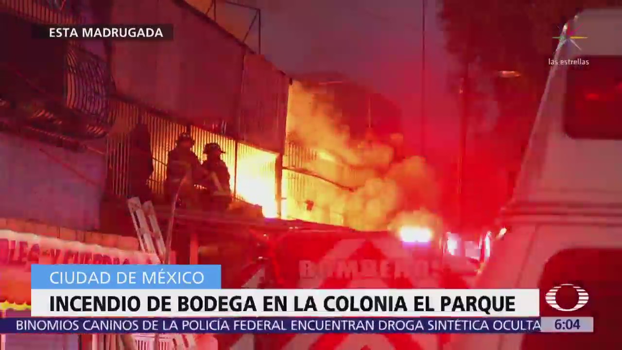 Incendio en bodega moviliza a bomberos en la colonia ‘El Parque’, CDMX