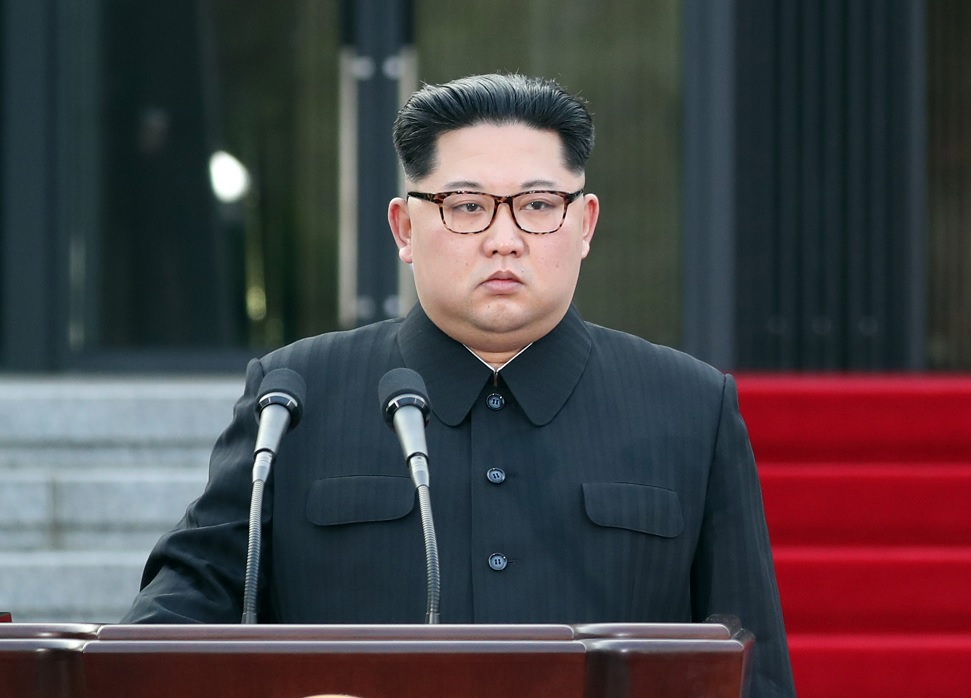 Kim Jong-un renunciará a las armas nucleares si EU promete no invadir