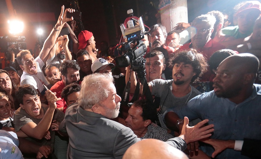 Defensa de Lula presentará dos recursos para revertir su arresto