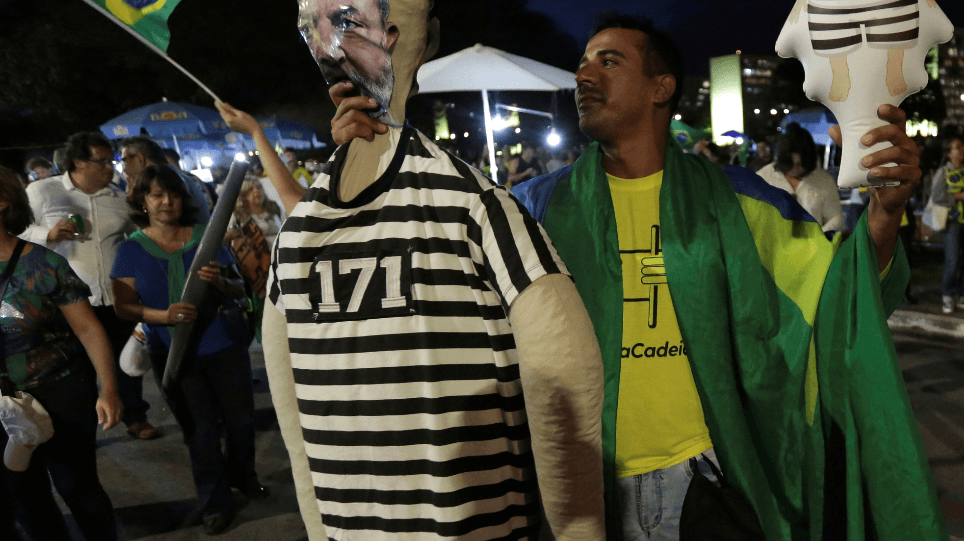 Lula tiene hasta el martes para presentar último recurso contra encarcelamiento