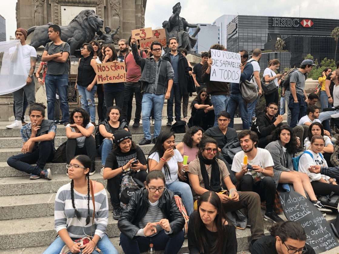 Marchan estudiantes asesinados Jalisco exigen justicia