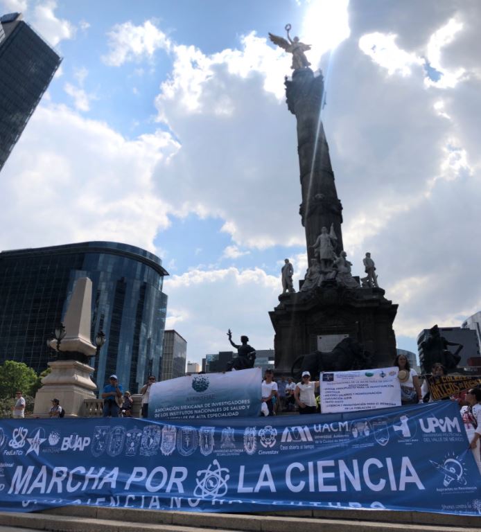 Investigadores encabezan la Segunda Marcha por la Ciencia, en la Ciudad de México