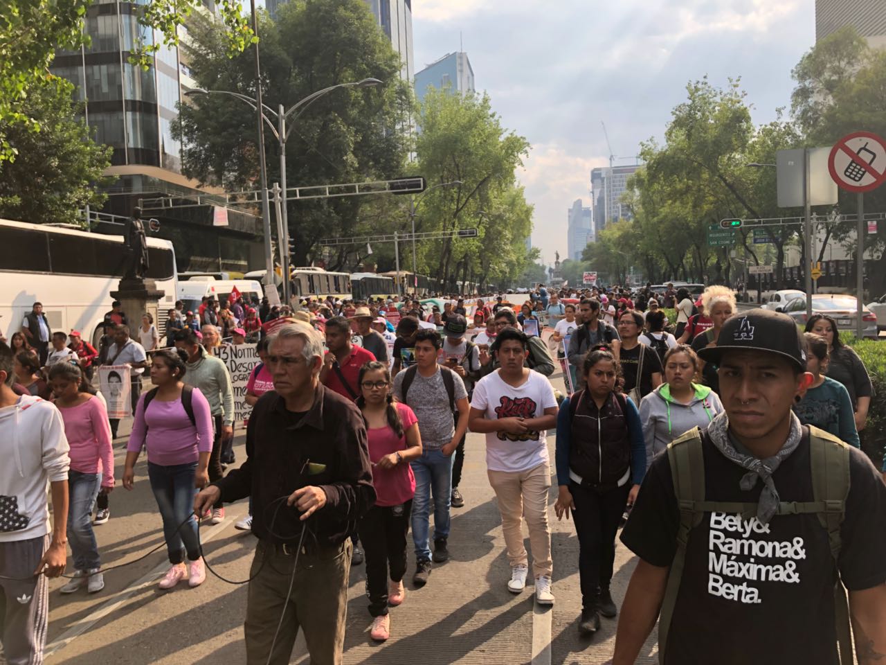 Marchan Ayotzinapa 43 meses de desaparición de 43 estudiantes