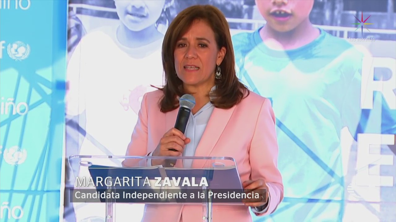 Margarita Zavala firma compromiso por los derechos de la infancia
