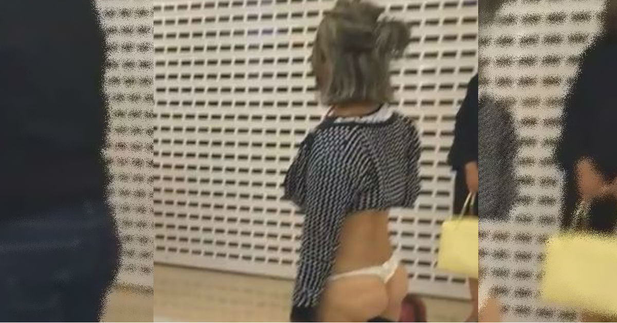 Expulsan a mujer de aeropuerto por pasearse en ropa interior