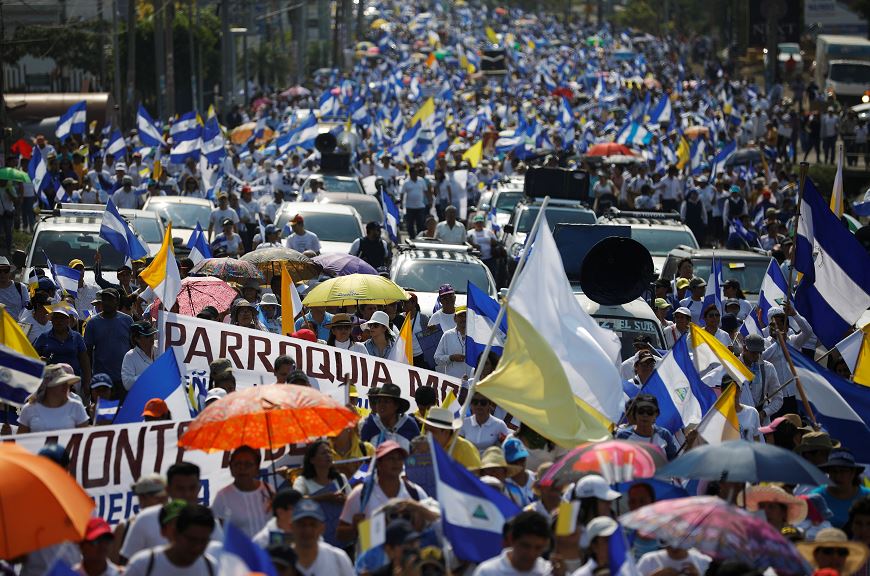Miles se manifiestan en Nicaragua contra el presidente Daniel Ortega