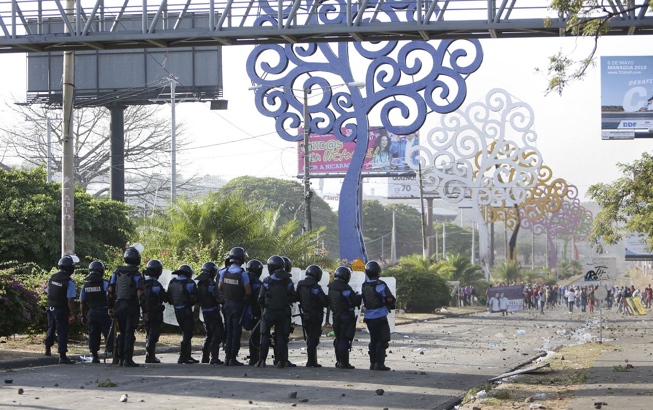 Nicaragua despliega militares en varias ciudades por las protestas
