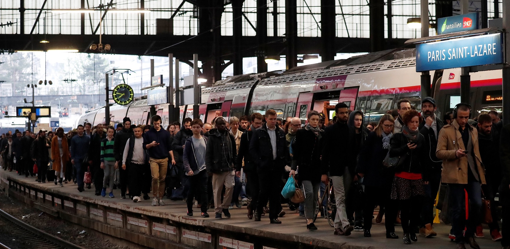 Huelga de trenes en Francia afectará al tráfico internacional el viernes
