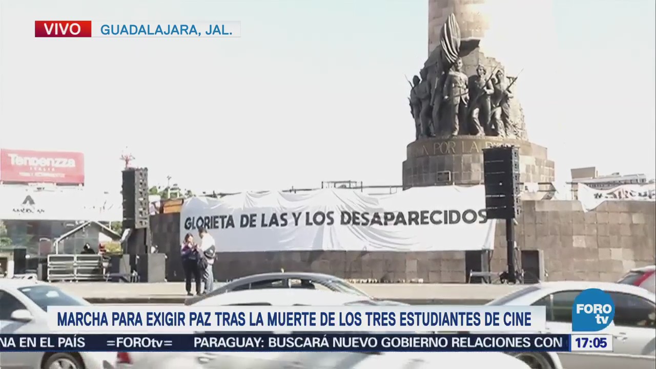 Policía vial resguarda la Glorieta de los Desaparecidos en Guadalajara