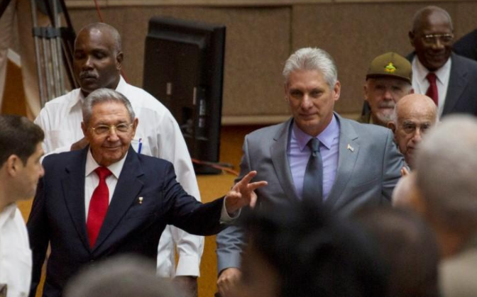 Miguel Díaz-Canel es elegido nuevo presidente de Cuba