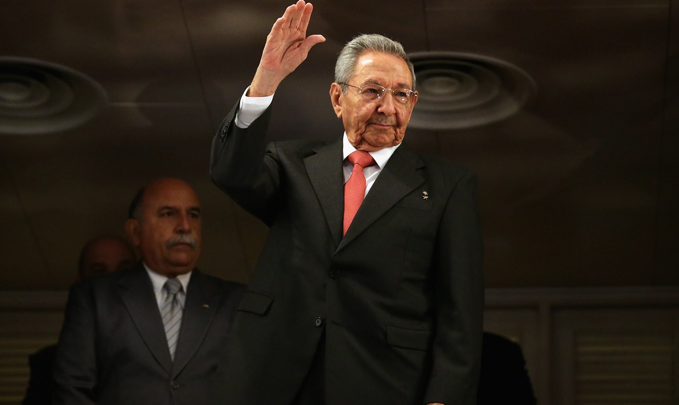 Cuba adelanta fecha para elegir nuevo presidente