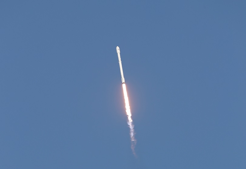 SpaceX lanza éxito nuevo cazaplanetas NASA