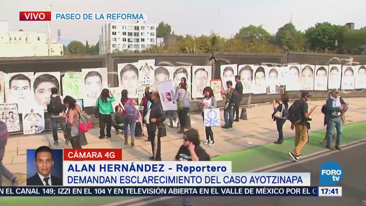 Toman Paseo de la Reforma; demandan esclarecimiento del caso Ayotzinapa