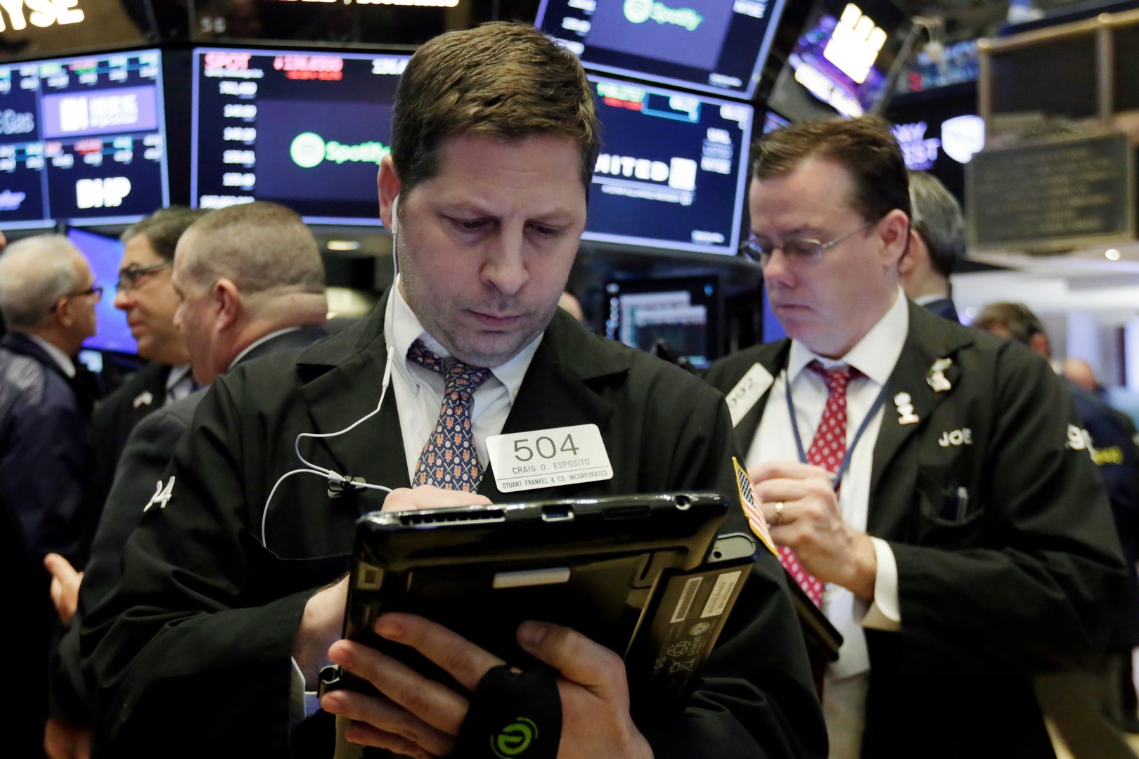 Wall Street abre al alza por disminución de temores