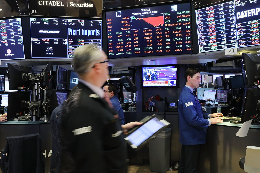 Wall Street cierra fuertes pérdidas y Dow Jones baja